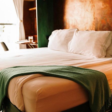 Albert'S Shelburne Ngoại thất bức ảnh