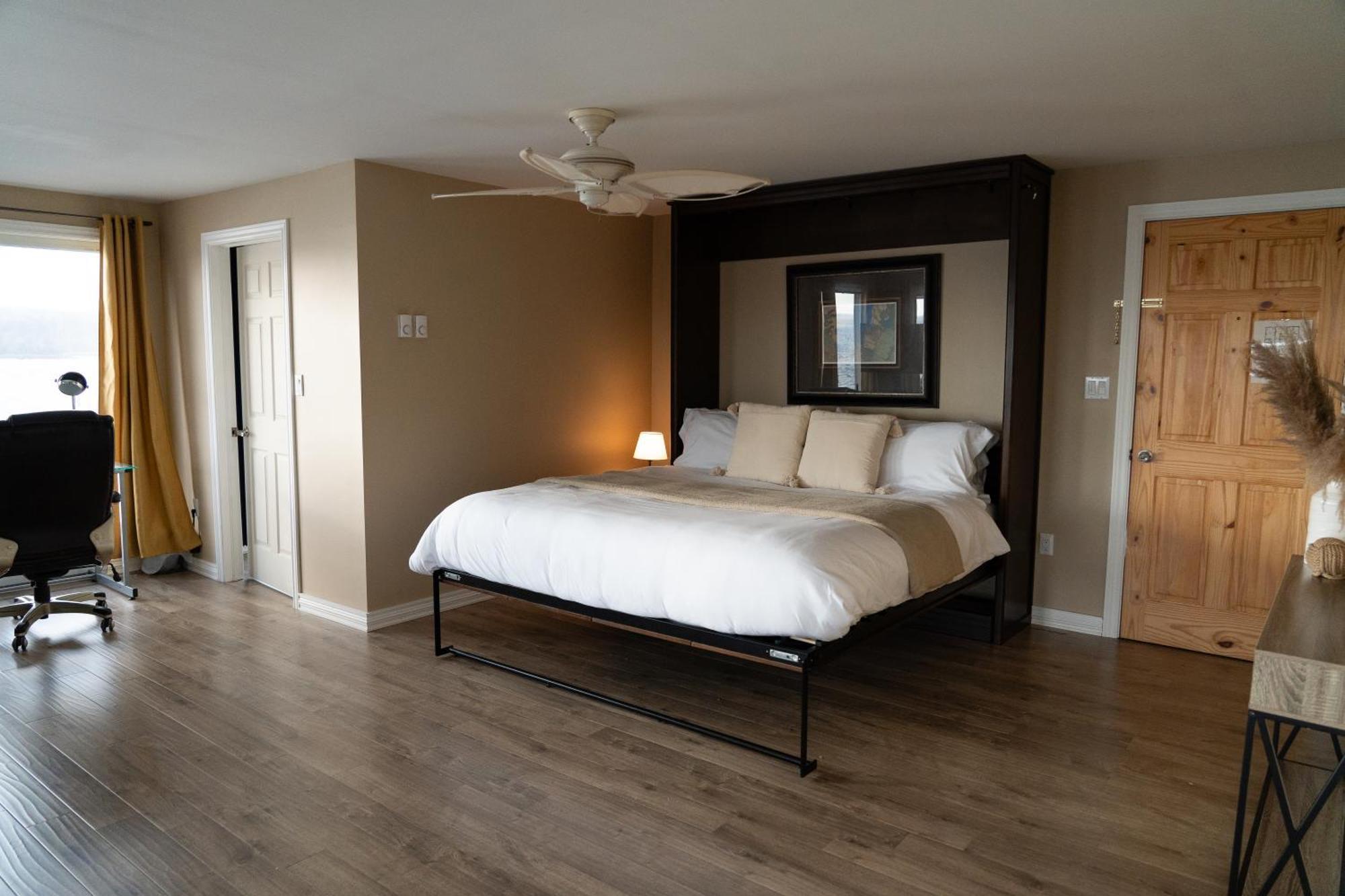 Albert'S Shelburne Ngoại thất bức ảnh