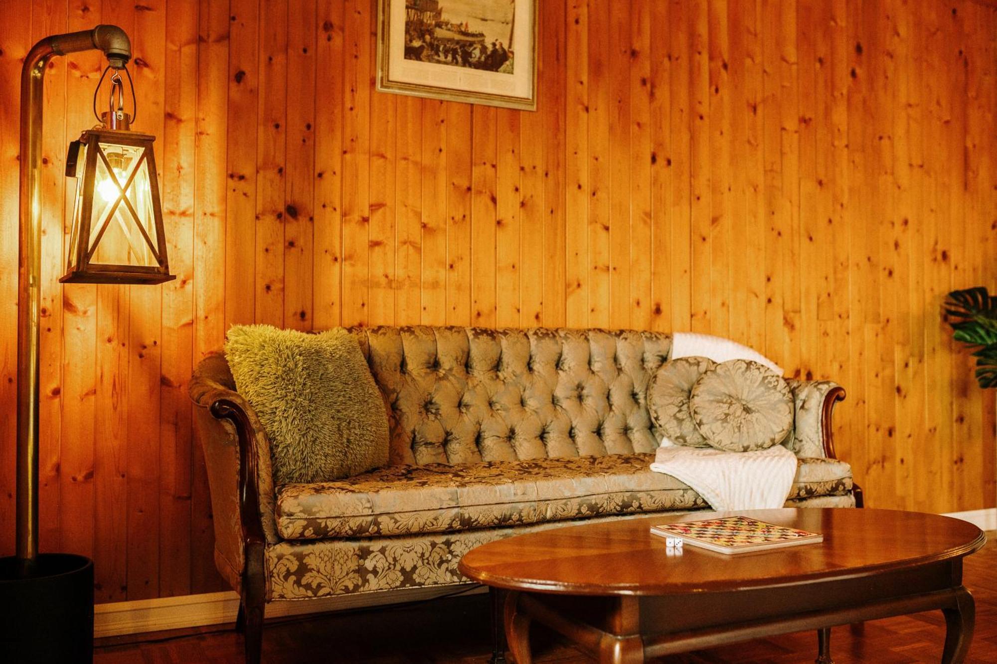 Albert'S Shelburne Ngoại thất bức ảnh